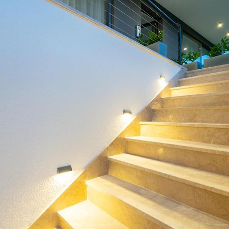 Apartmani Pino 1 Baška Voda エクステリア 写真