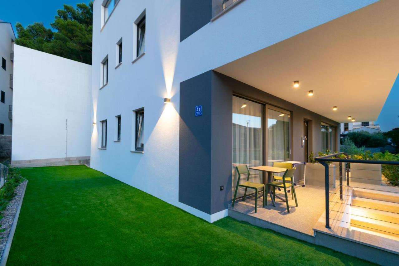 Apartmani Pino 1 Baška Voda エクステリア 写真