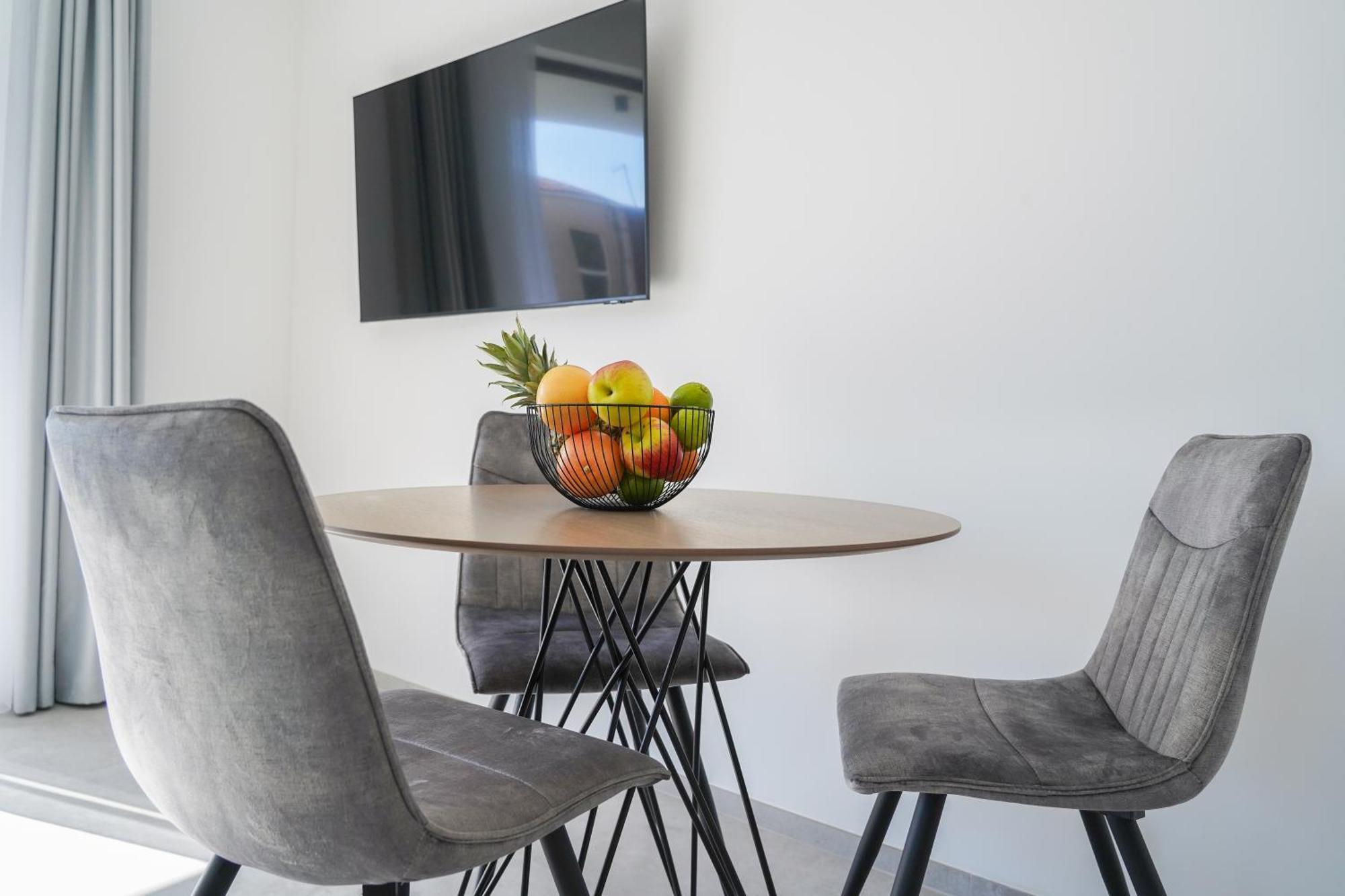 Apartmani Pino 1 Baška Voda エクステリア 写真