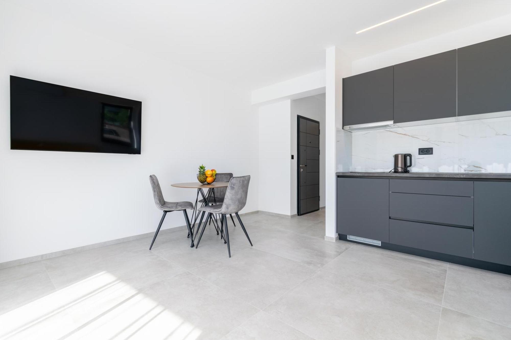 Apartmani Pino 1 Baška Voda エクステリア 写真