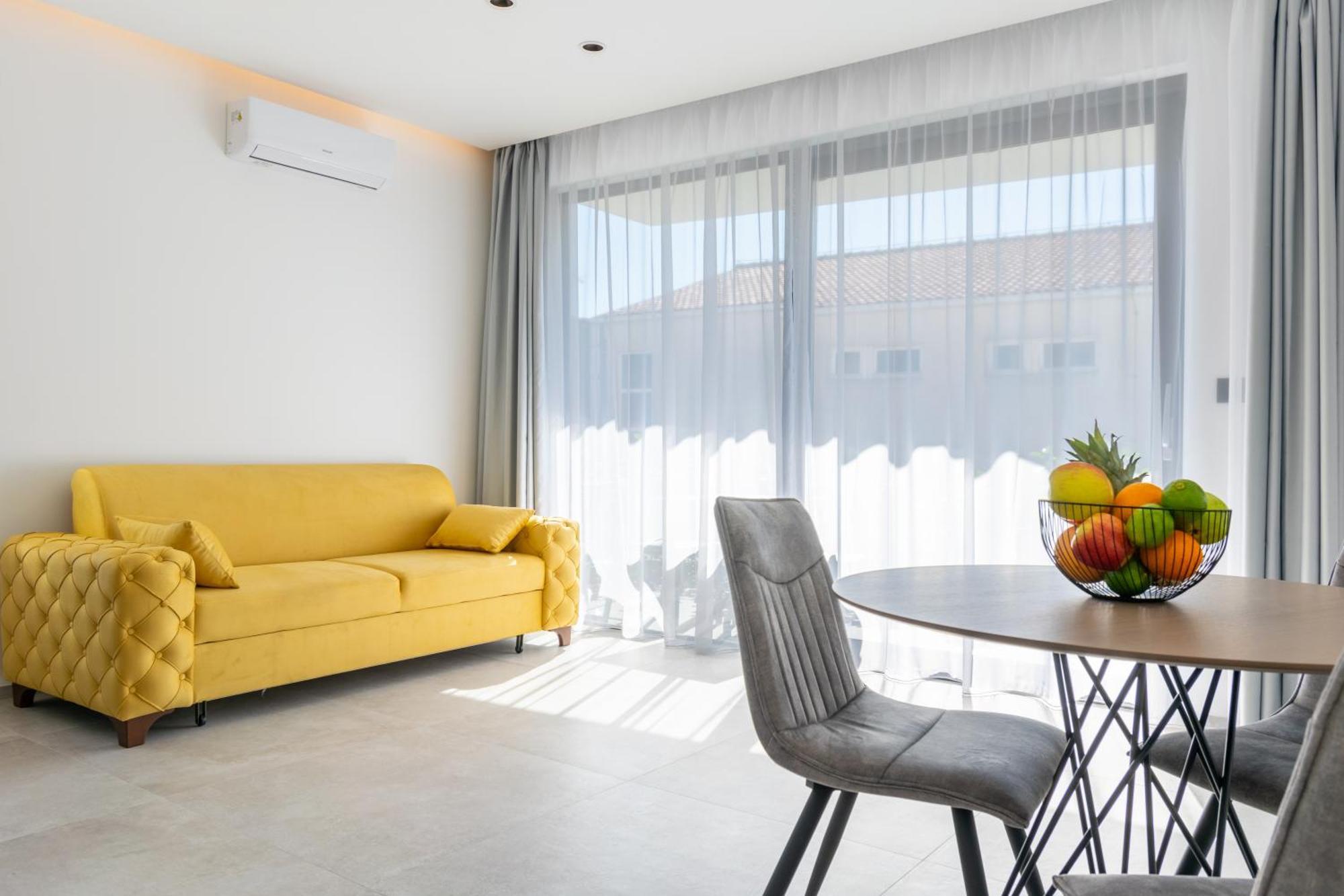 Apartmani Pino 1 Baška Voda エクステリア 写真