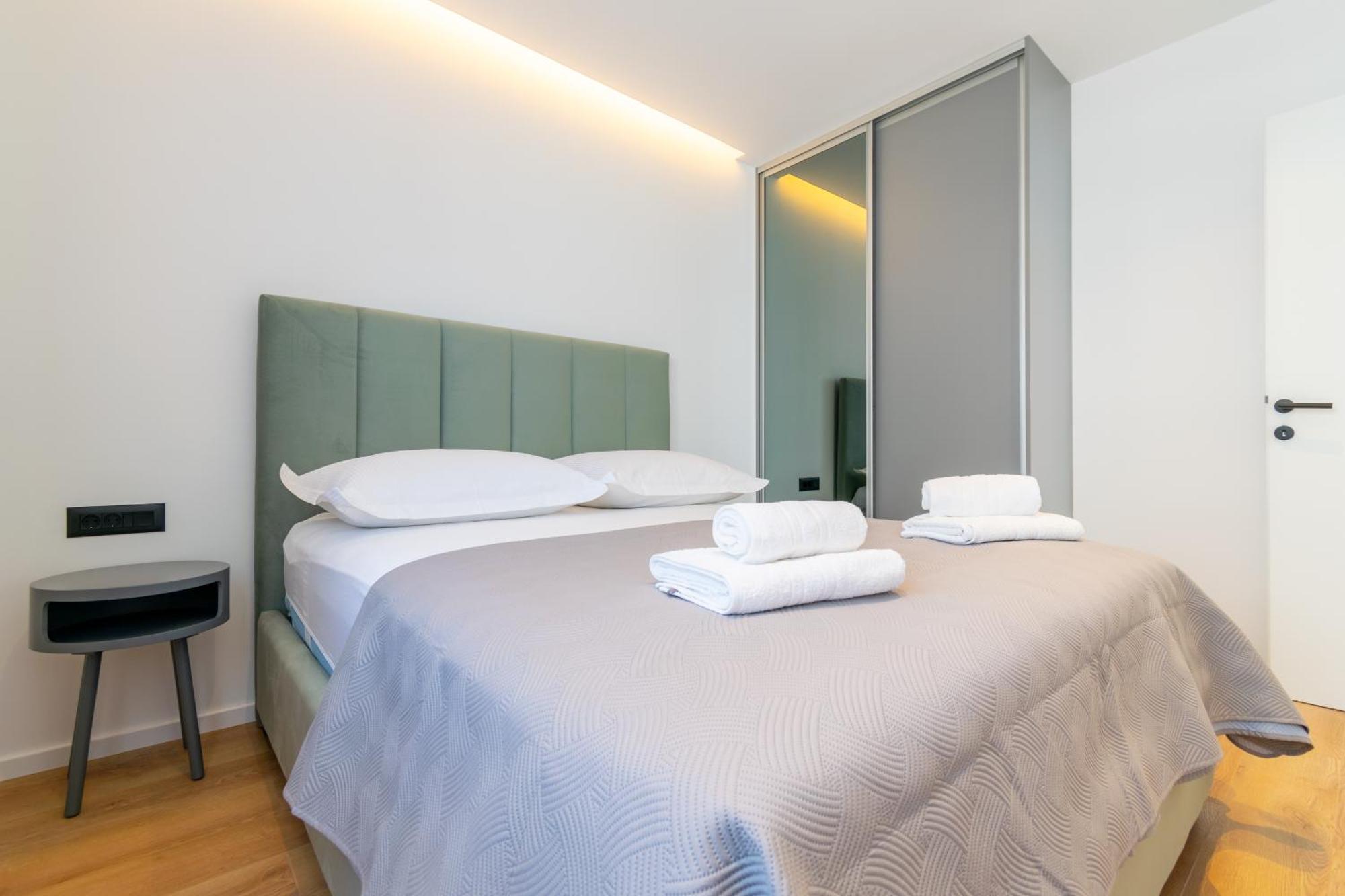 Apartmani Pino 1 Baška Voda エクステリア 写真