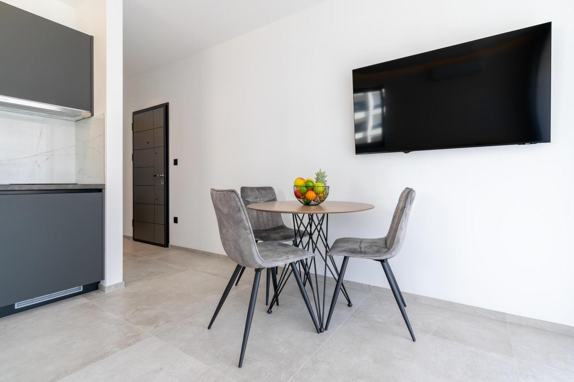Apartmani Pino 1 Baška Voda エクステリア 写真