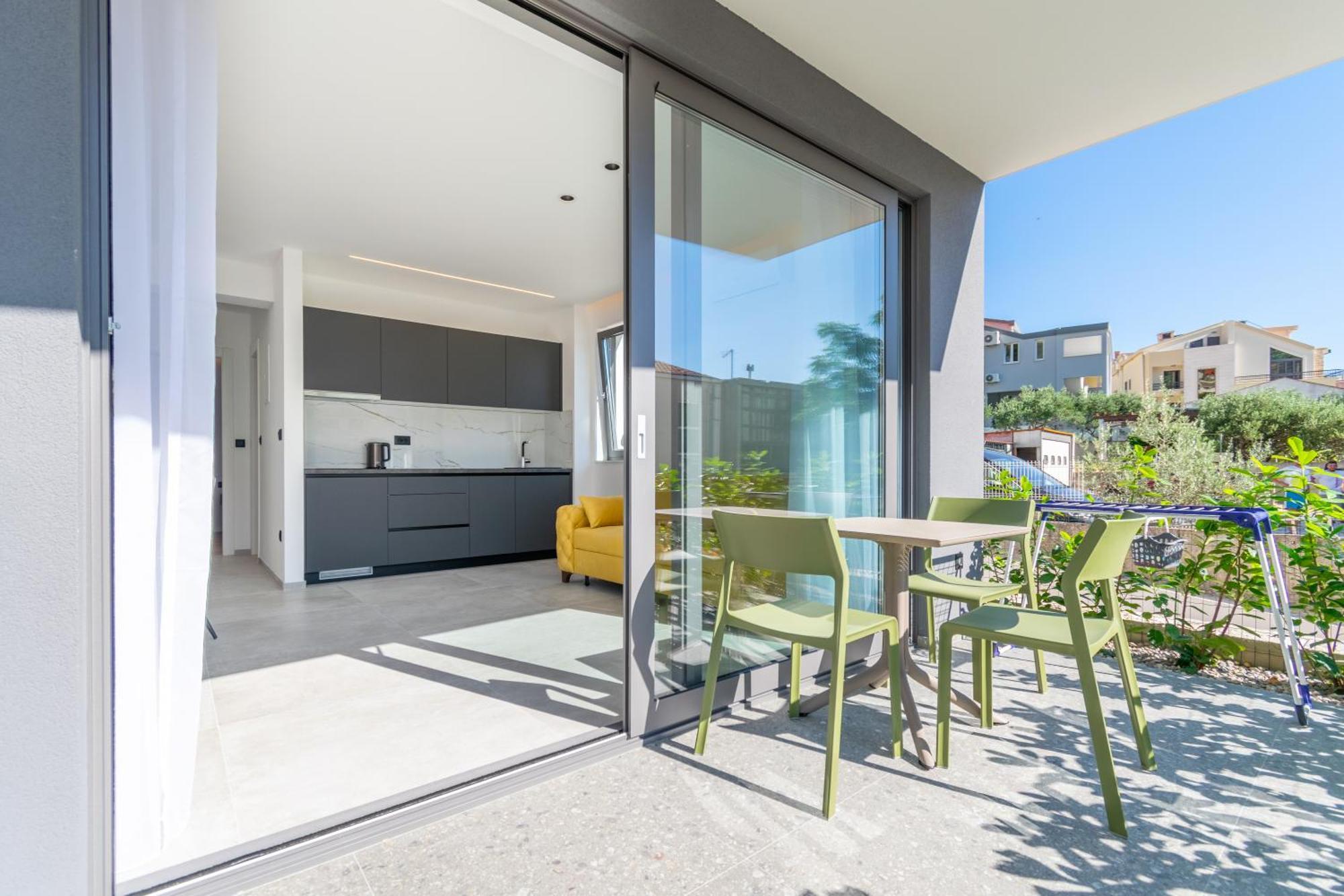 Apartmani Pino 1 Baška Voda エクステリア 写真