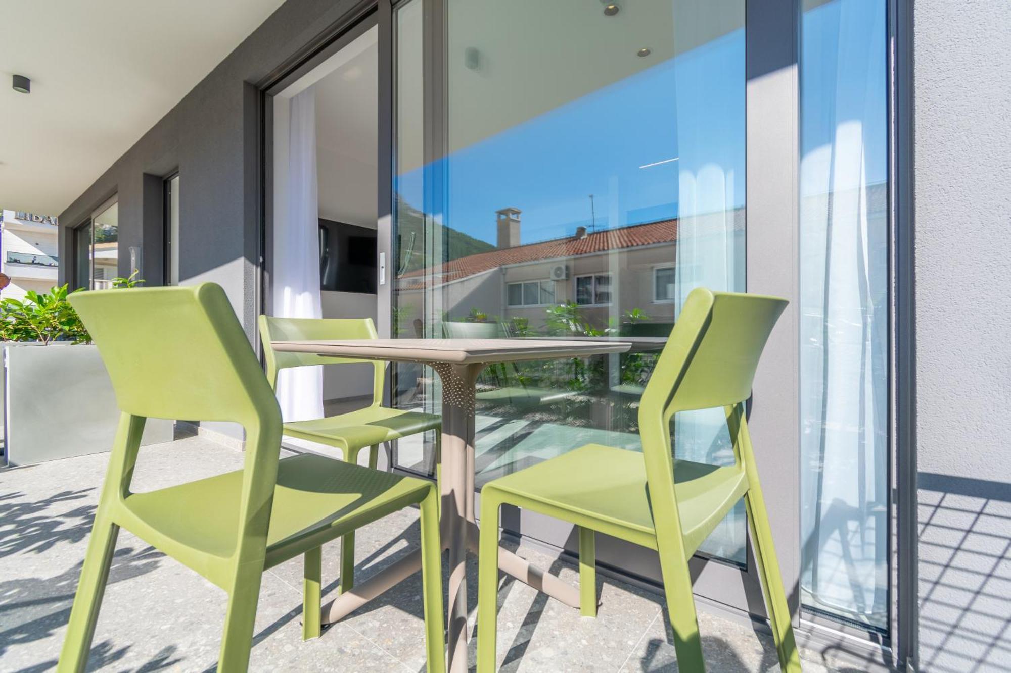 Apartmani Pino 1 Baška Voda エクステリア 写真